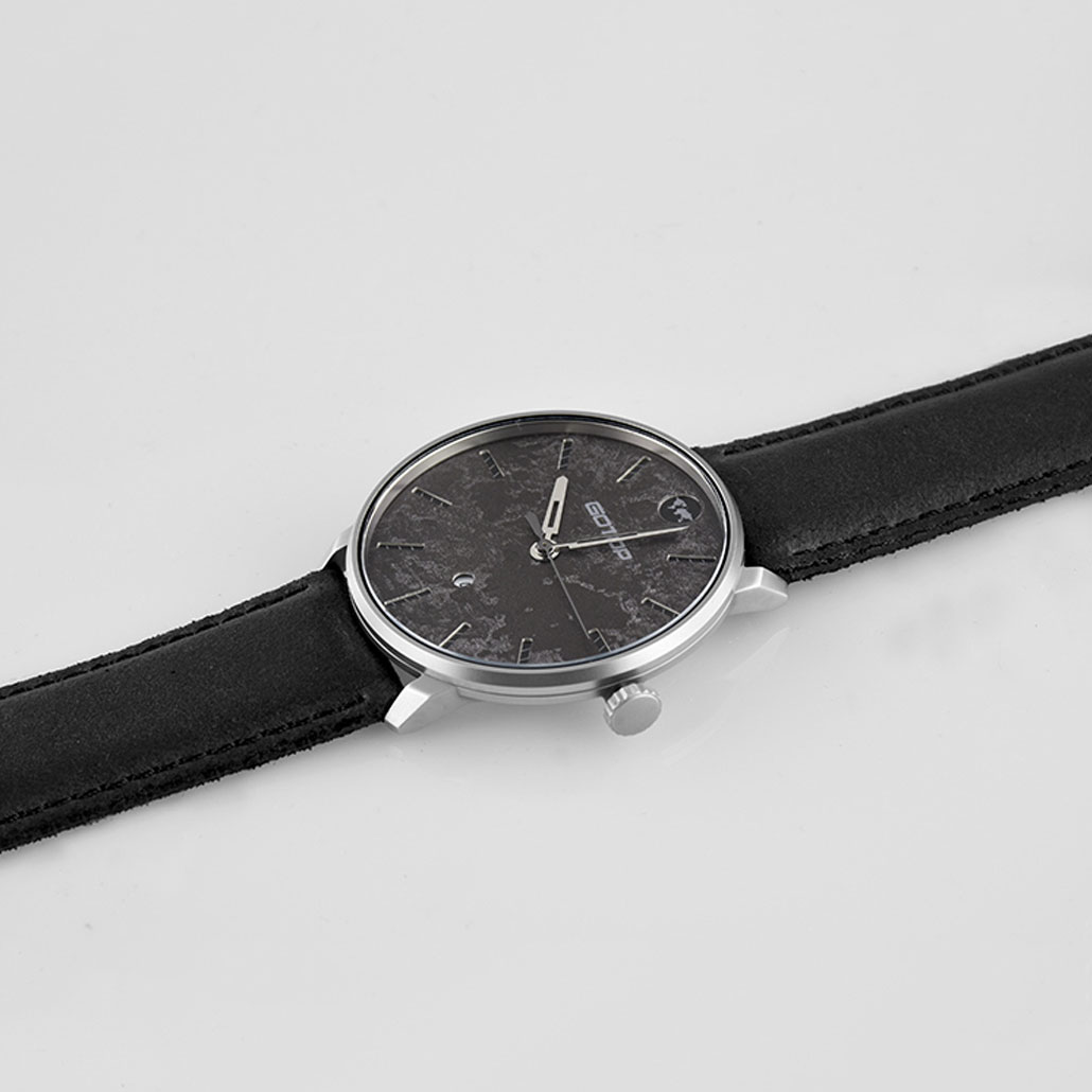 SS549-01 Men's Black Watch With Leather Strap