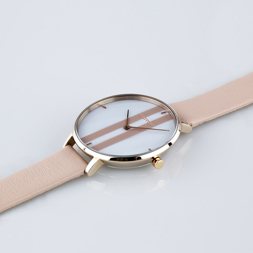 SS653 White Women's Watch With Leather Strap And Stripe Detail