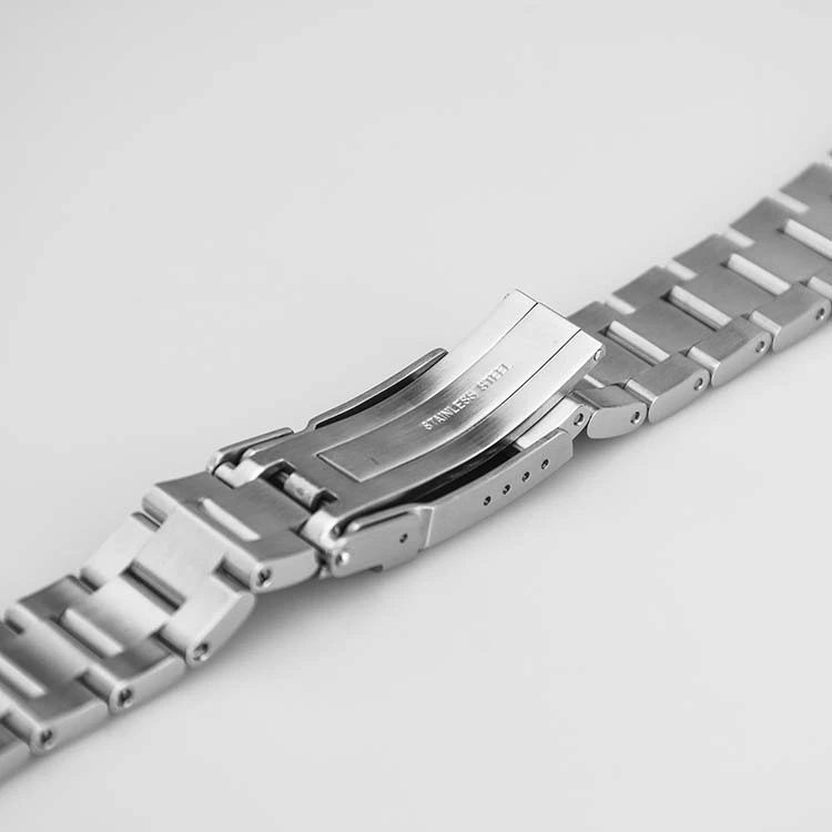 Stainless Steel Watch Strap In Silver