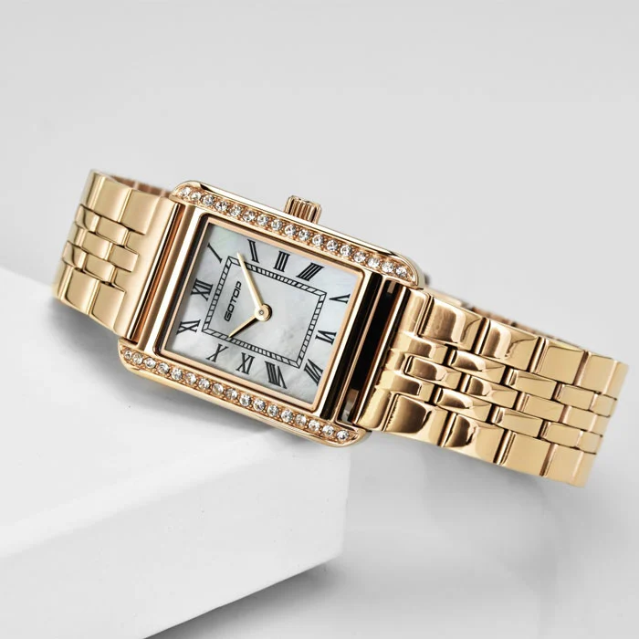 Square Retro Women's Watch Timelessly Elegant Luxuriously Crafted with a Vintage Charm