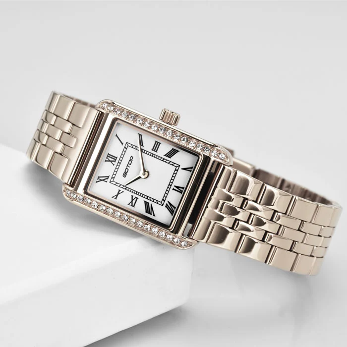 Square Retro Women's Watch Timelessly Elegant Luxuriously Crafted with a Vintage Charm